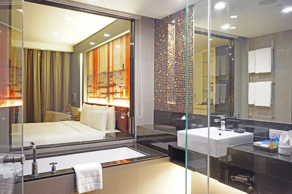 PARK PLAZA BANGKOK(SOI 18) 24/75