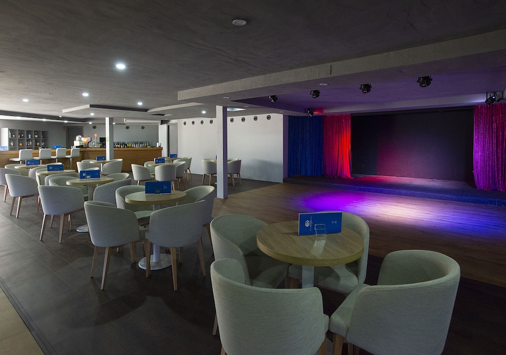 Hotel Exagon Park 40/50