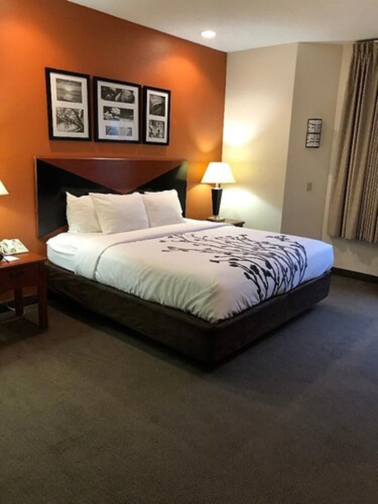 Sleep Inn Pelham Oak Mountain 10/40