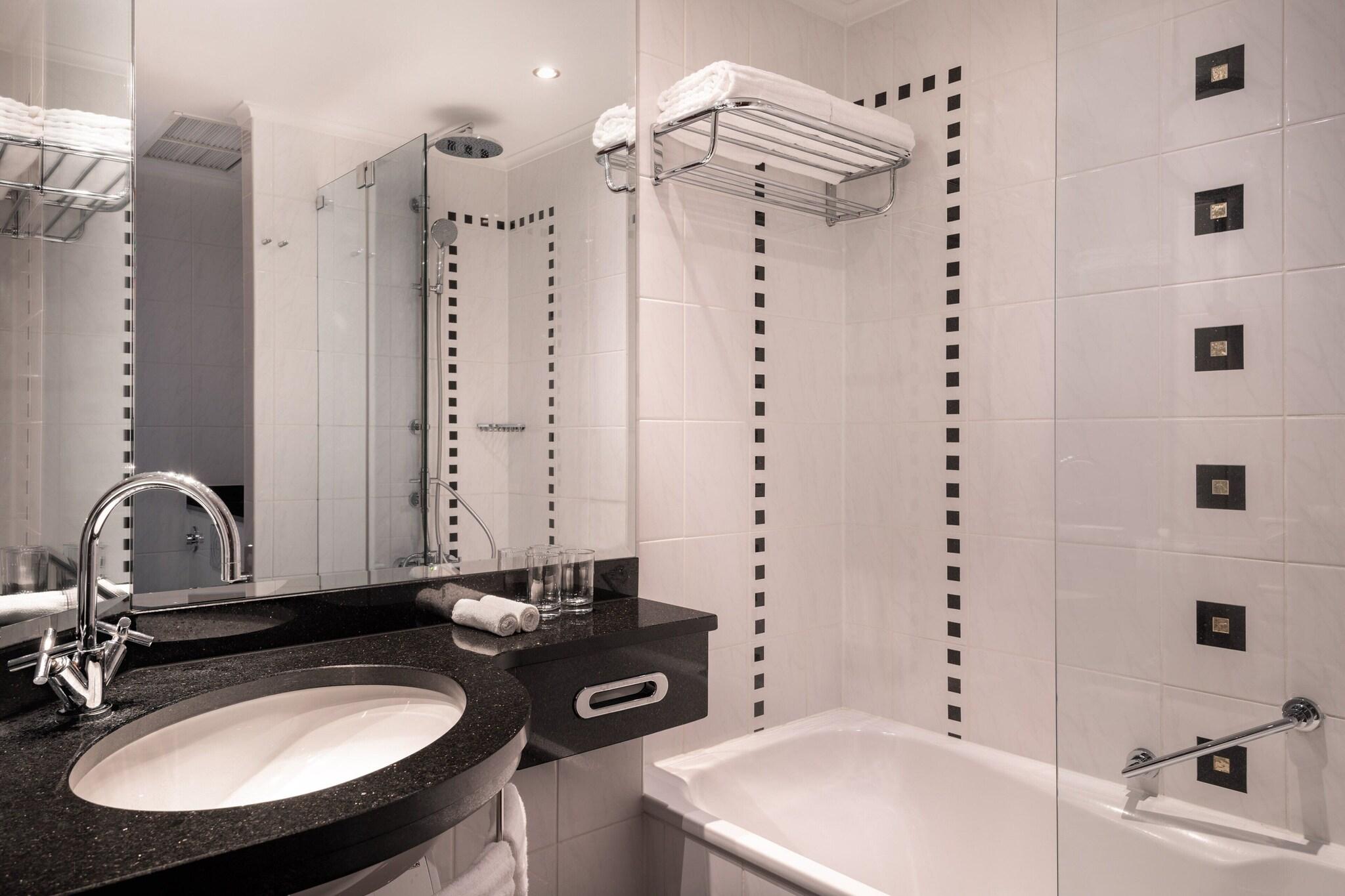 غرفة تنفيذية بسرير مزدوج، The Westin Grand Munich 2/3