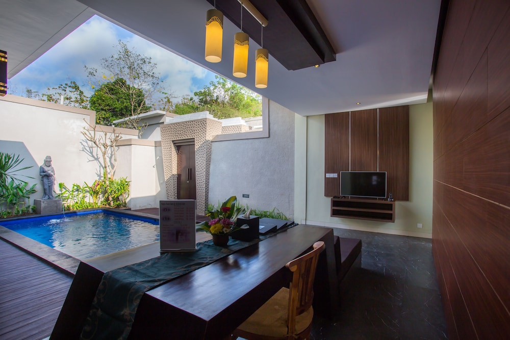 Buana Bali Luxury Villas Spa 60/70
