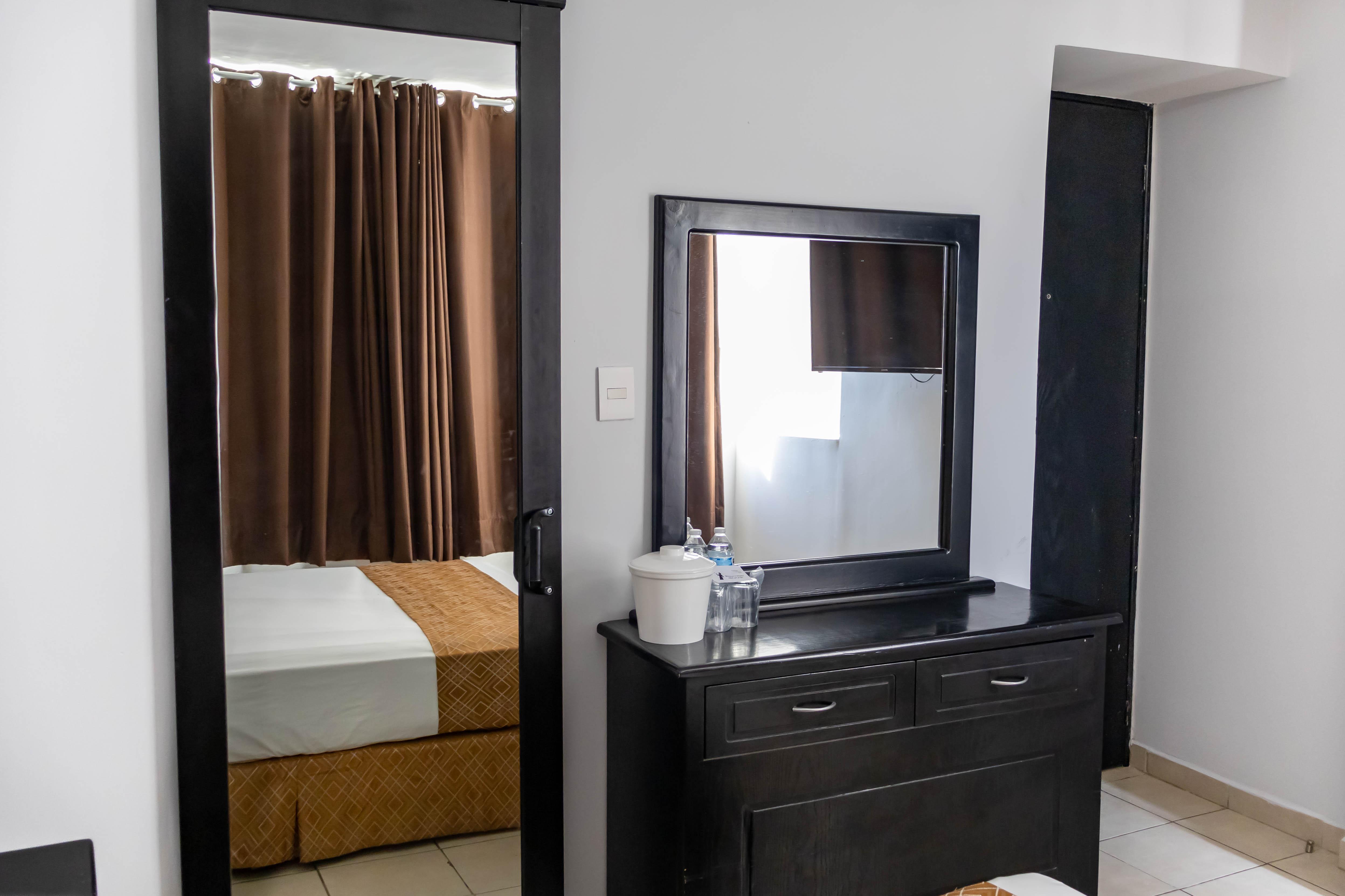 غرفة تنفيذية بسرير مزدوج بإطلالة على البحر، Hotel Costa Verde 3/3