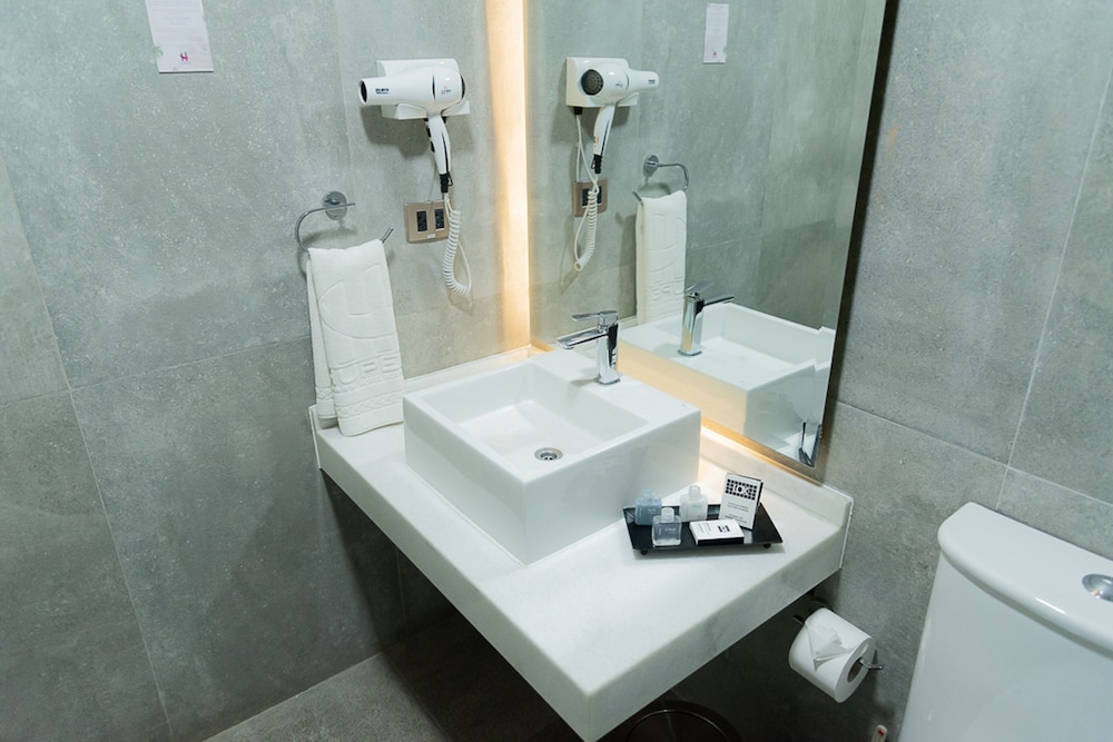 Huper Hotel Boutique 44/46
