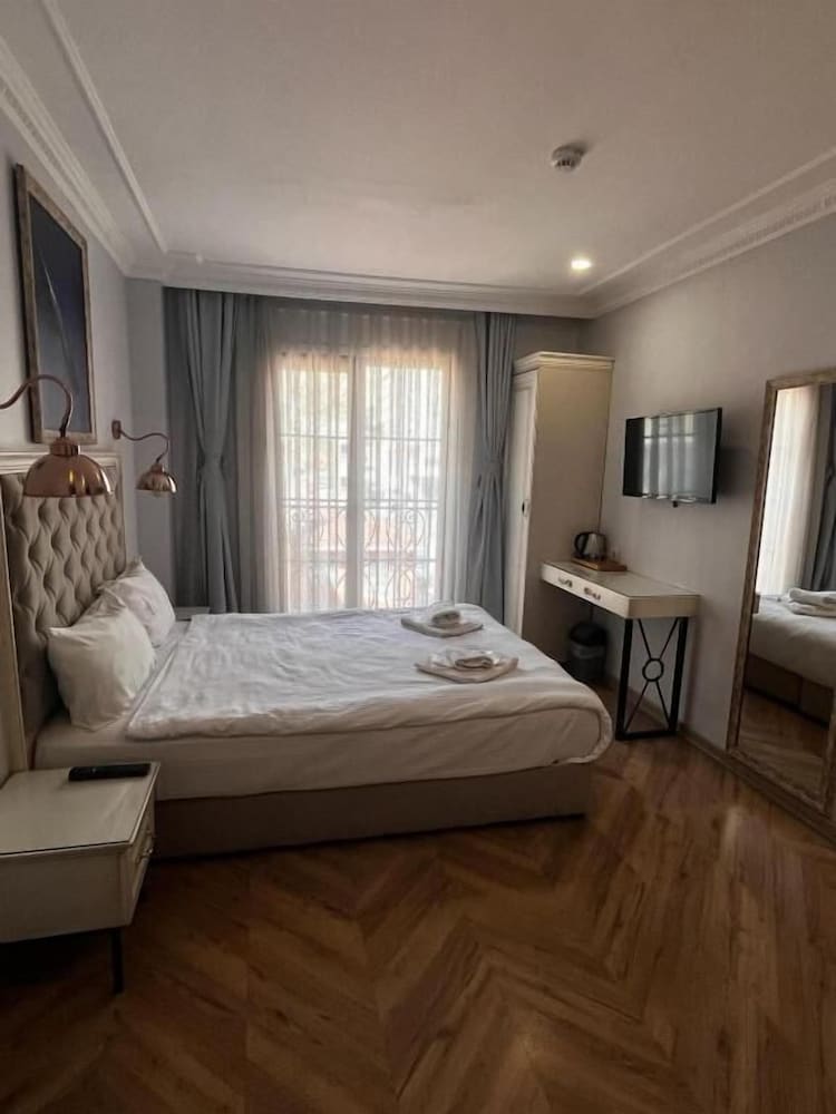 Good Night Hotel Istanbul 15/57