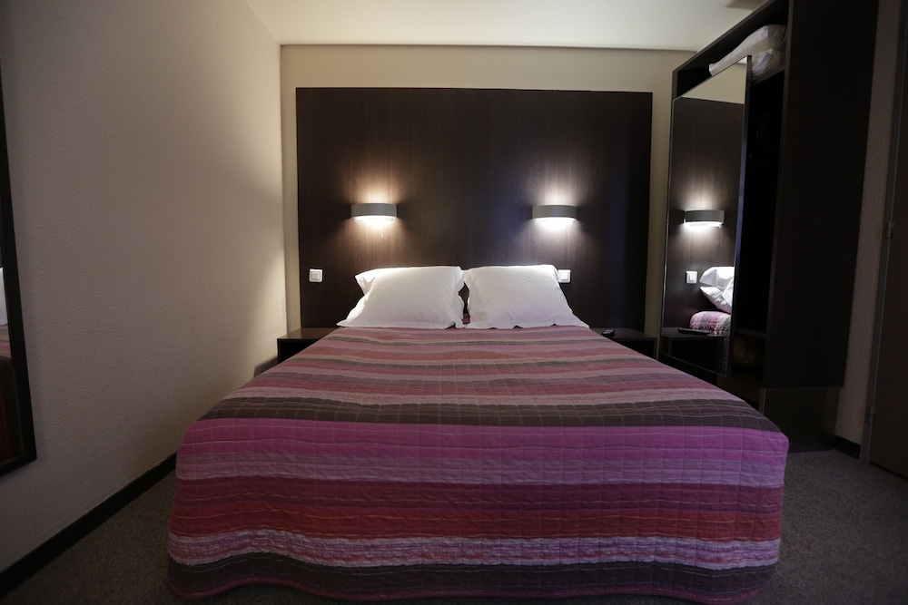 Hotel Au Petit Caporal 18/50