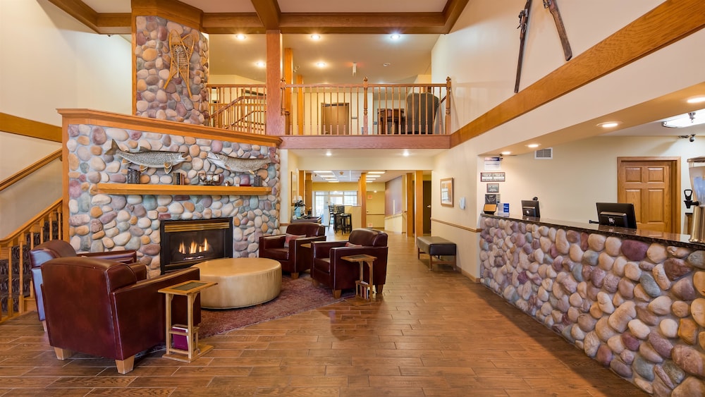 Sleep Inn & Suites near Spirit Mountain 7/49