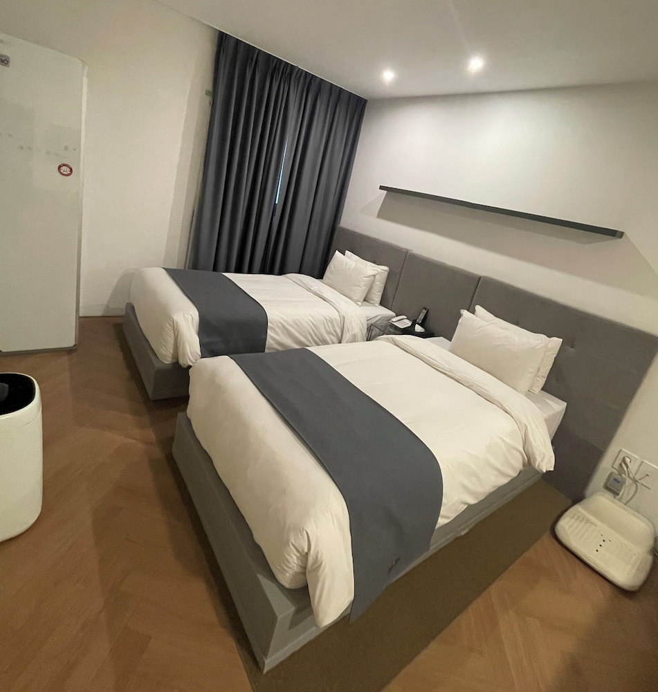 Noblestay Hotel 16/50