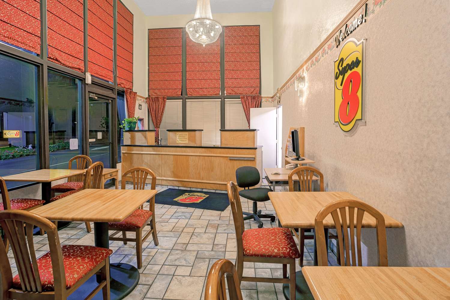 Super 8 by Wyndham Yreka 20/28