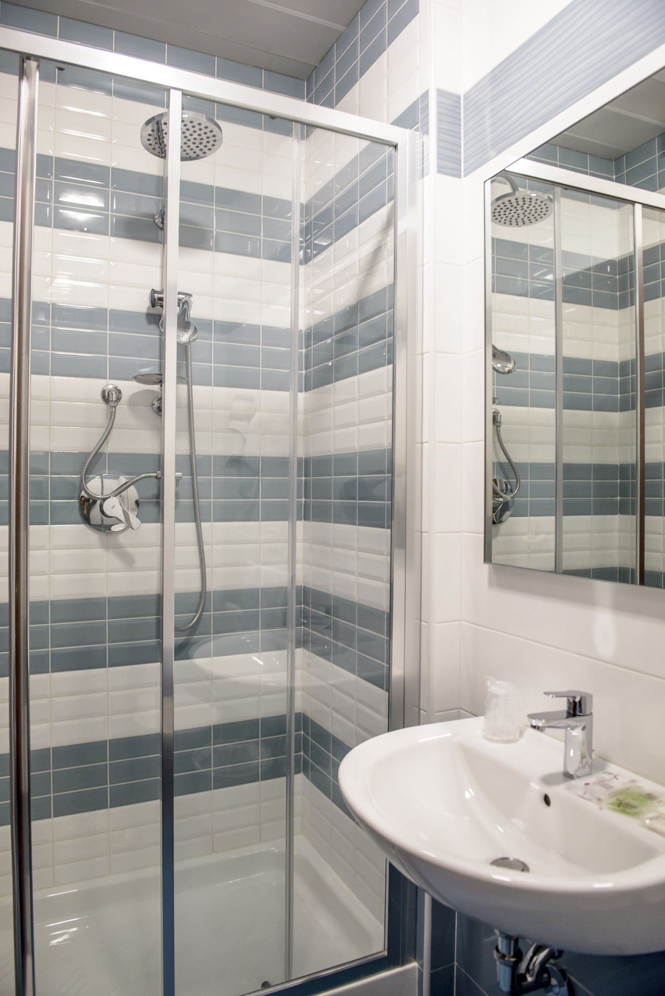 غرفة بسريرين منفصلين، Hotel Emmaus 6/6