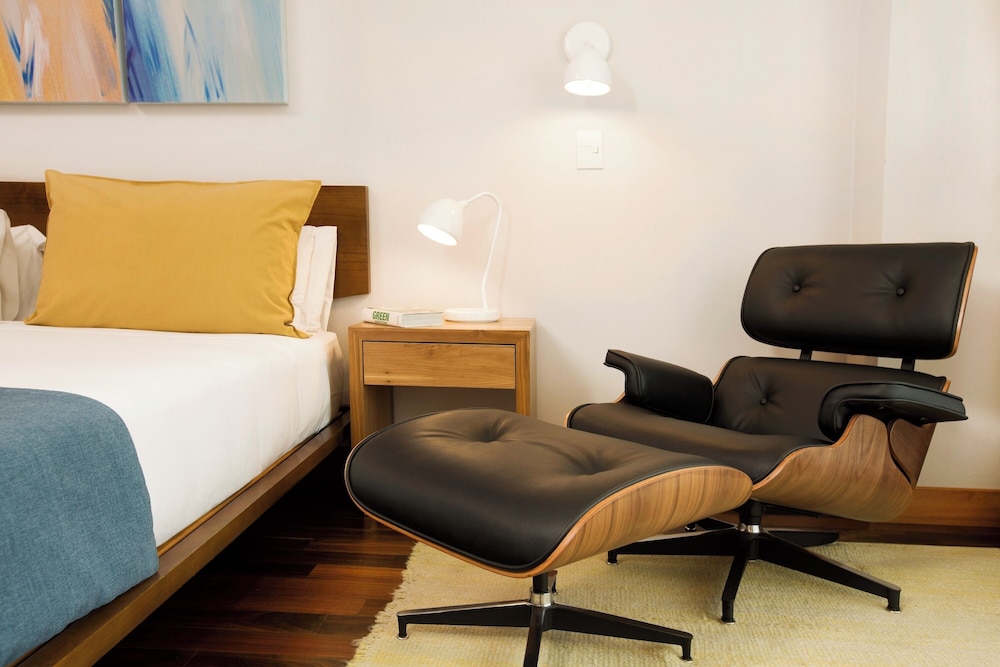 Palo Santo Hotel 65/74