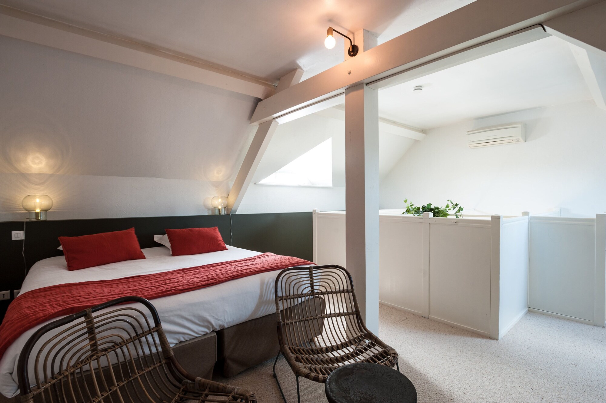 DUPLEX, JUNIOR SUITE