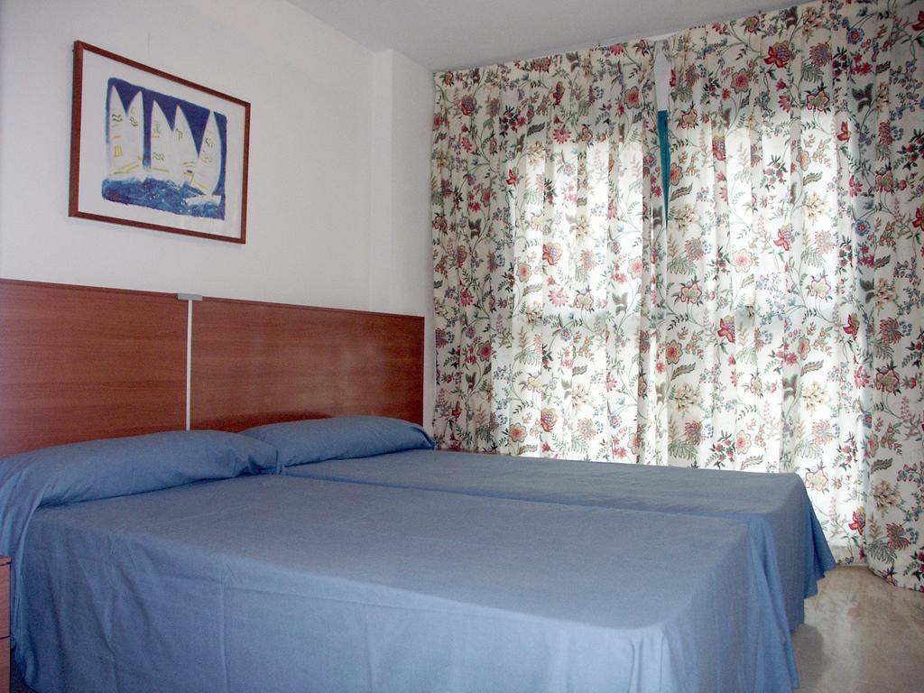 Magic Atrium Beach Apartamentos 8/32