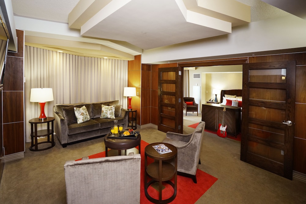 Hard Rock Hotel & Casino Tulsa 45/71