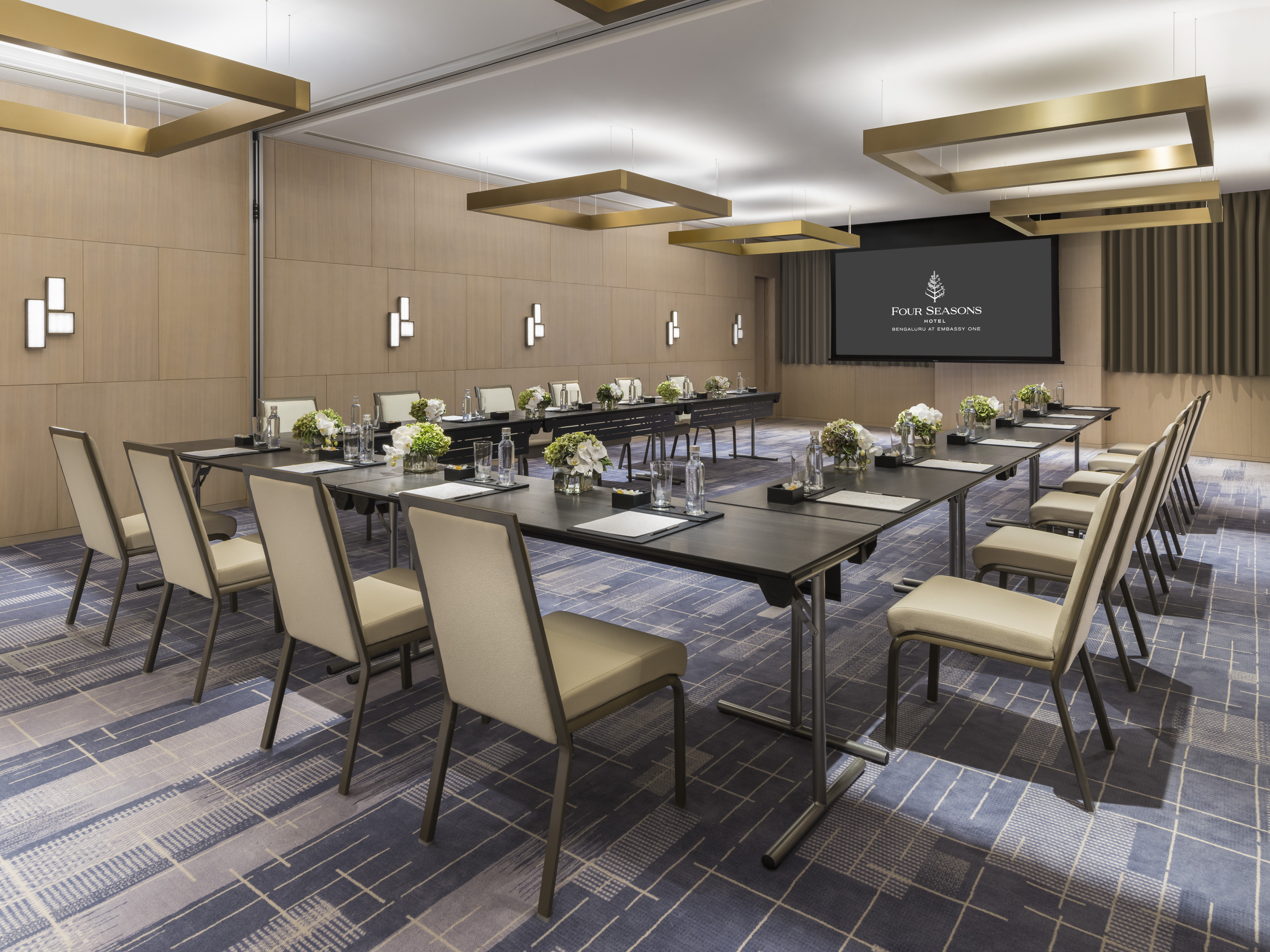 Four Seasons Hotel Bengaluru At Embassy One 70/75