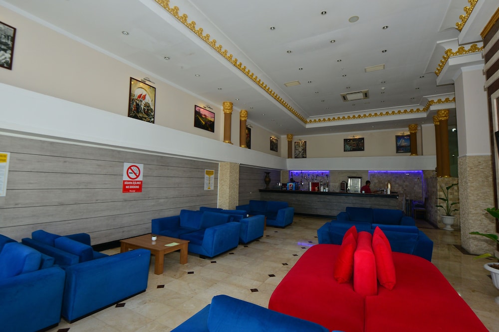 Q Ella Beach Hotel 61/71