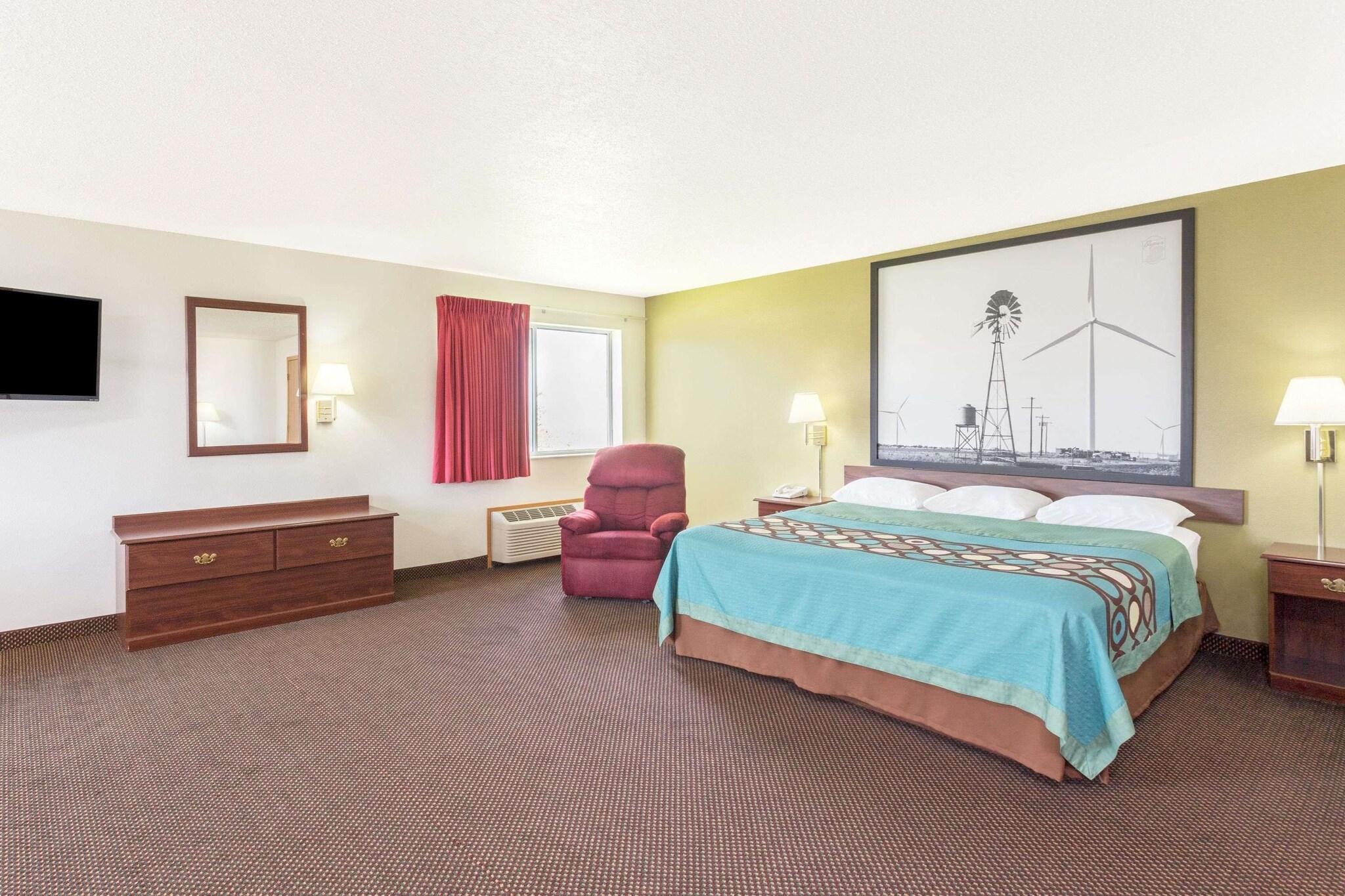 1 Bedroom, Suite, King and Double Bed