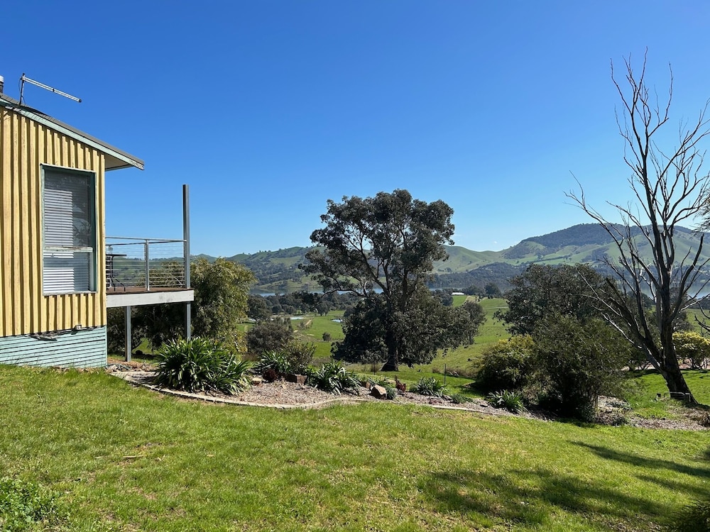 Burnt Creek Cottages Mansfield 40/50