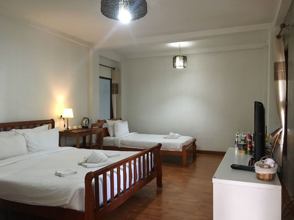 Gin's Maekhong View Resort & Spa 18/37