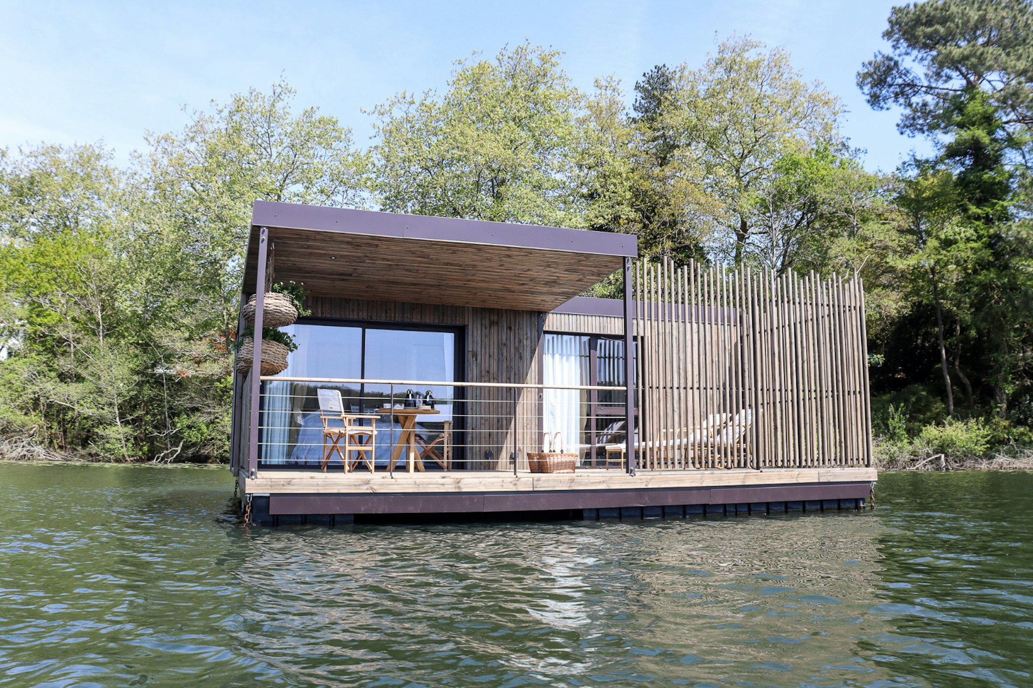 Brindos Lac & Chateau 39/43