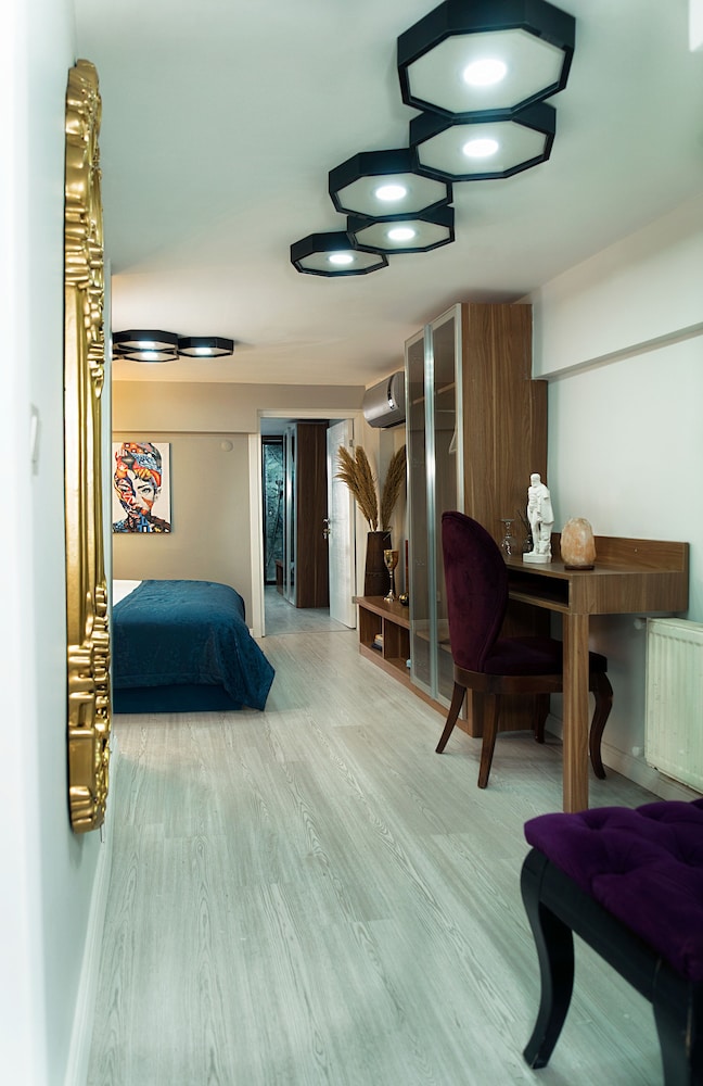 Taksim Yazici Residence 18/68