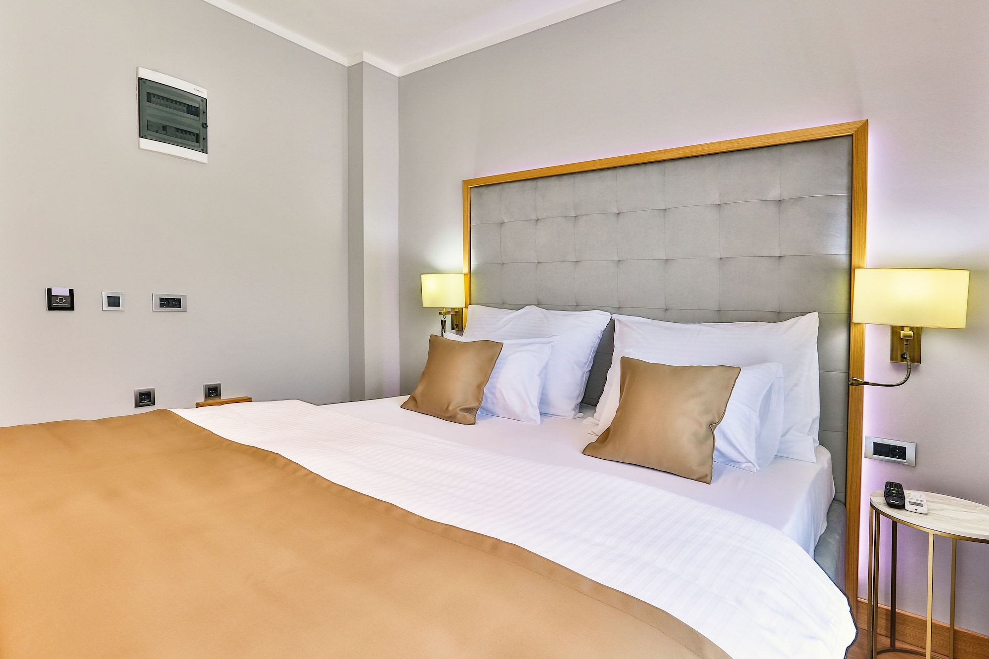 ECONOMY, DOUBLE BED