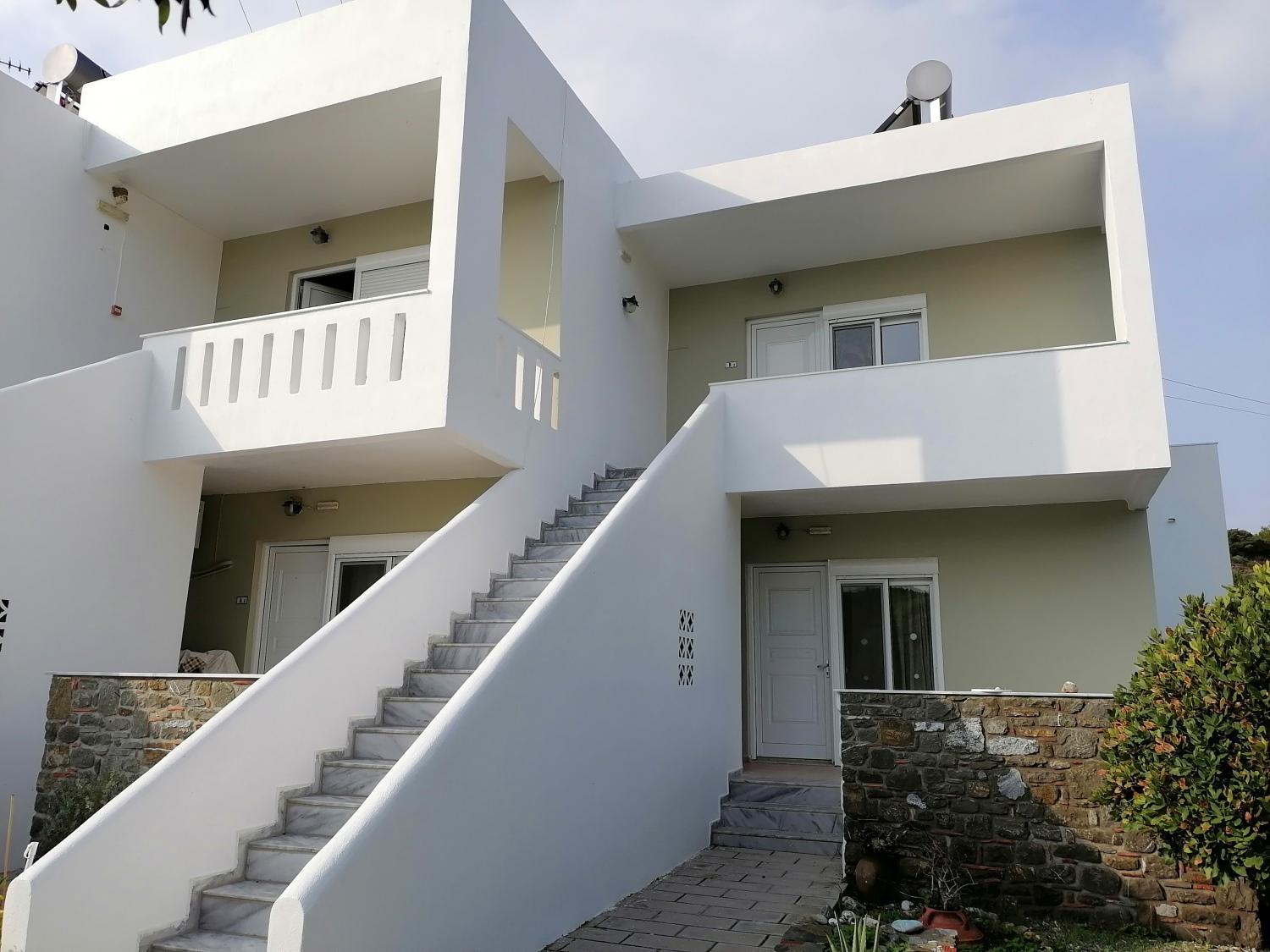 Tselios Apartments & Studios 2/27