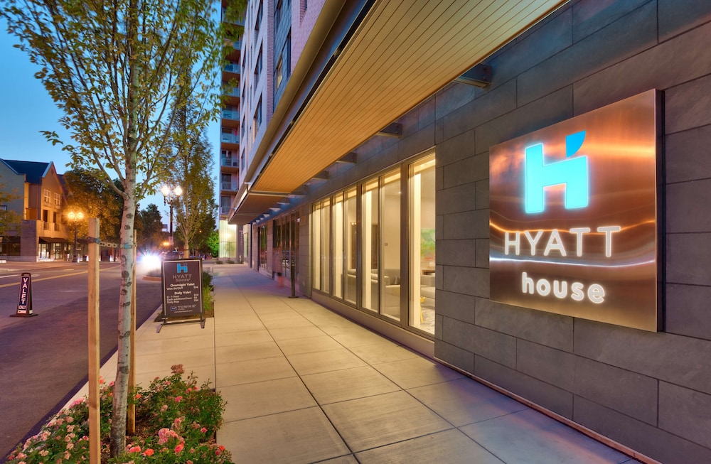 Hyatt House Portland/Downtown in PORTLAND - OR