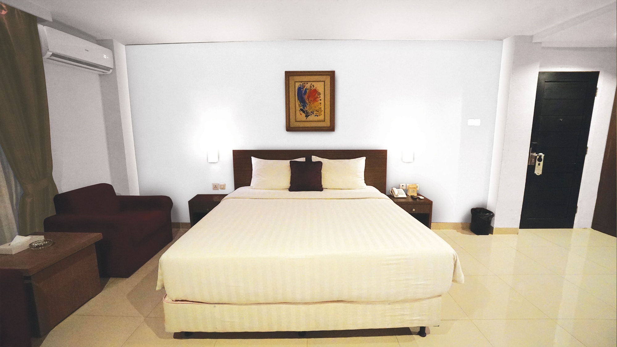 JUNIOR SUITE, STUDIO
