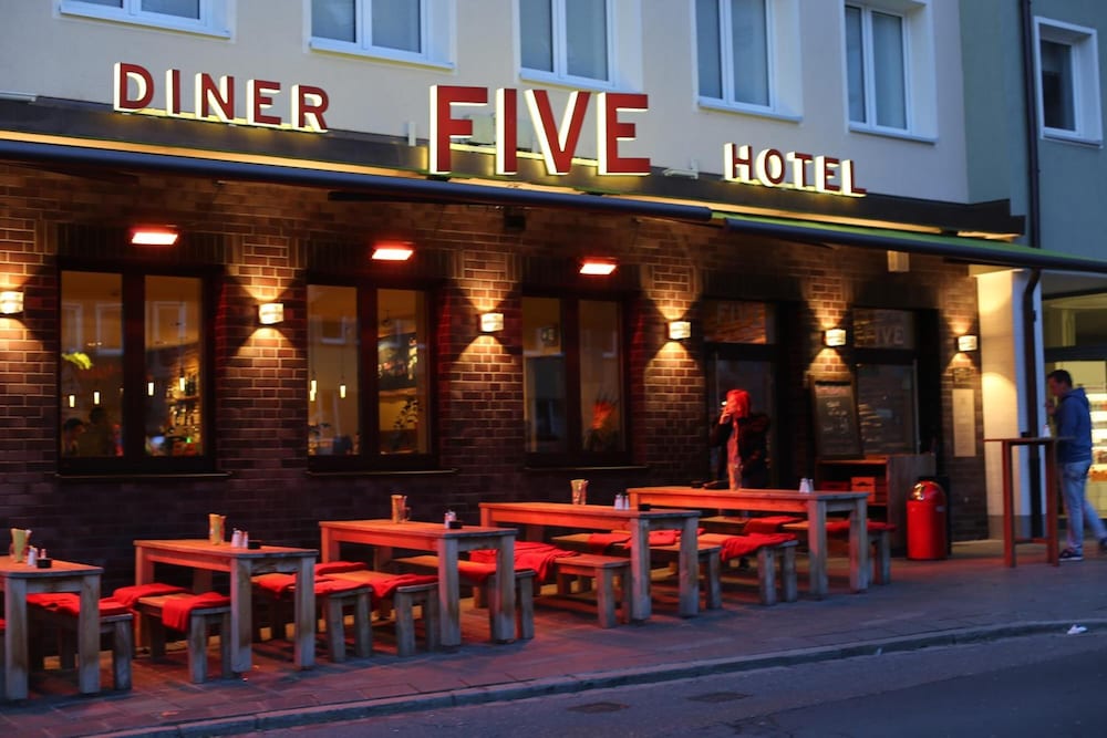 Hotel Five 3/49
