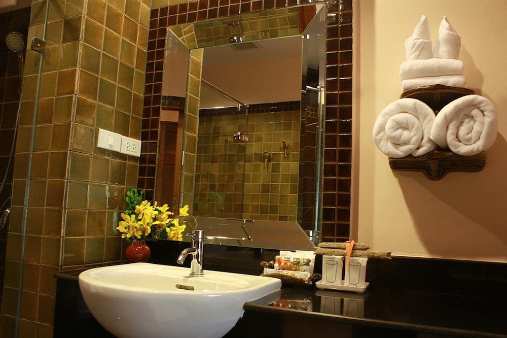 Vc Suanpaak Hotel And Serviced Apartments 48/50