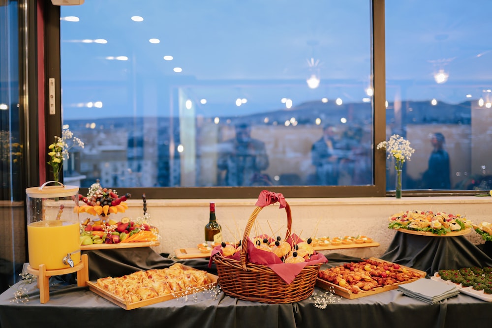Brosse Garden Hotel 44/49