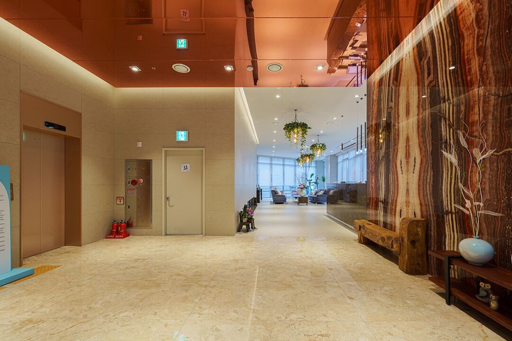 Kwangsu Hotel 48/52