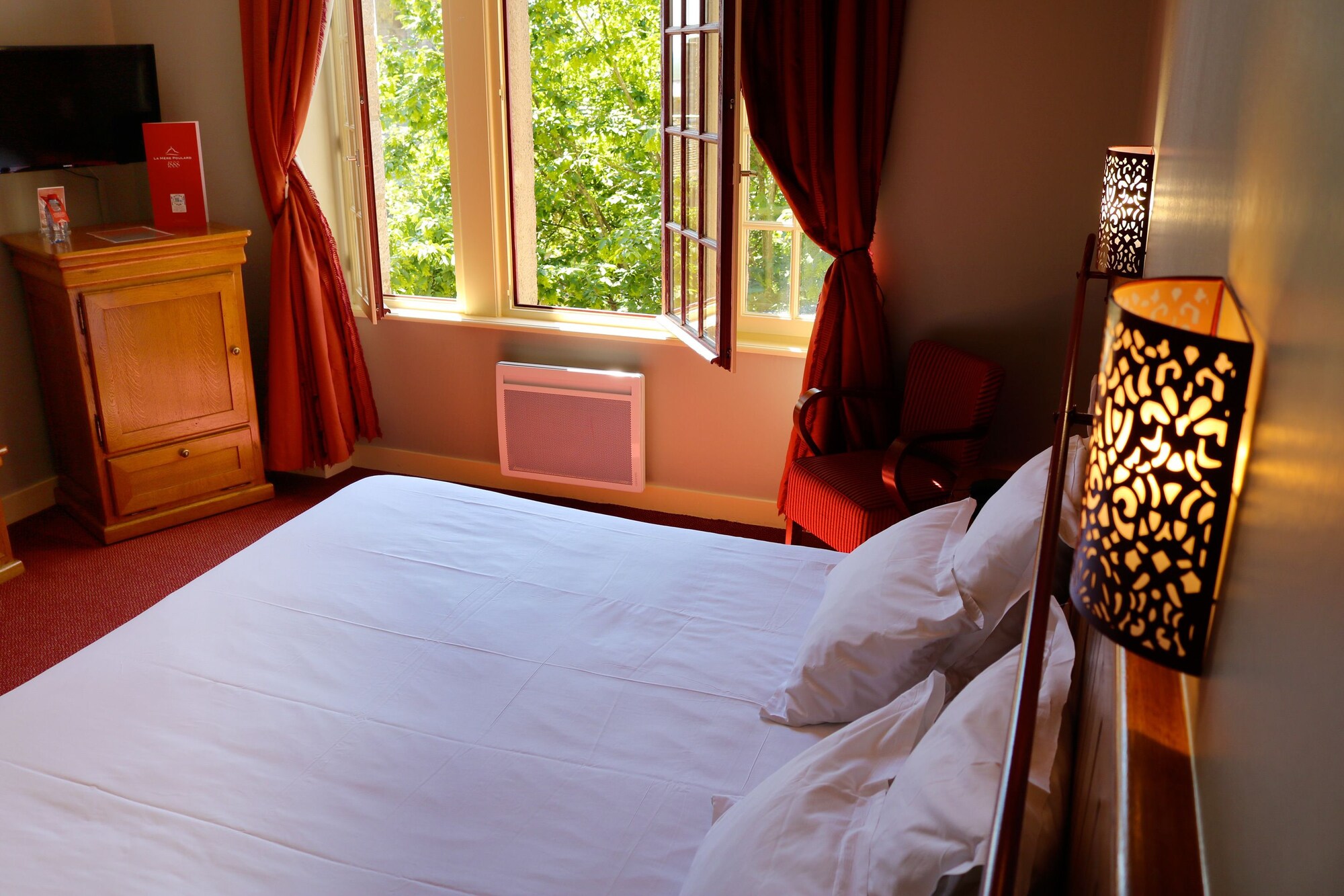 Red House, Triple, 1 Double and 1 Single Bed