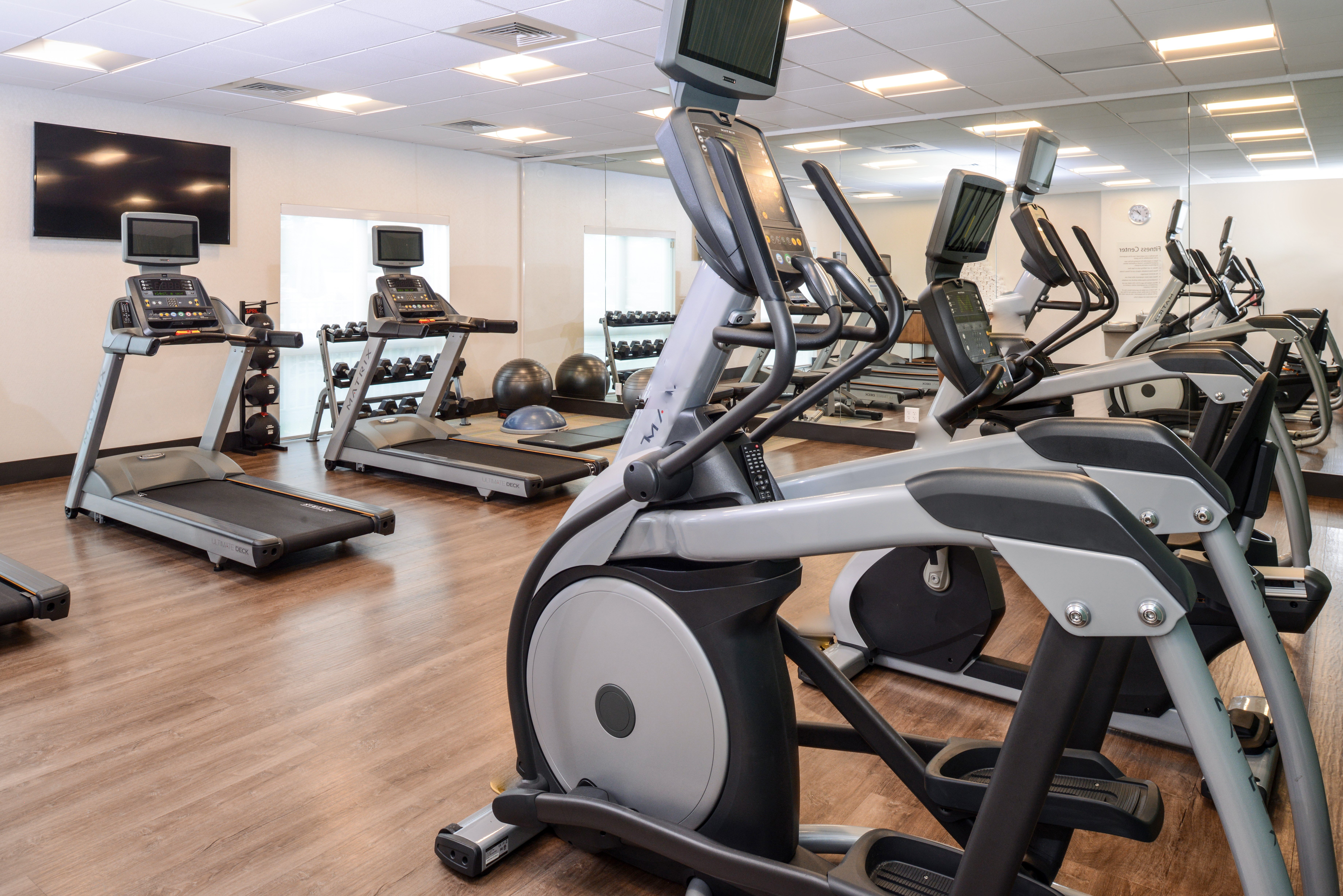 Holiday Inn Express Suites Alachua Gainesville Area 36/73