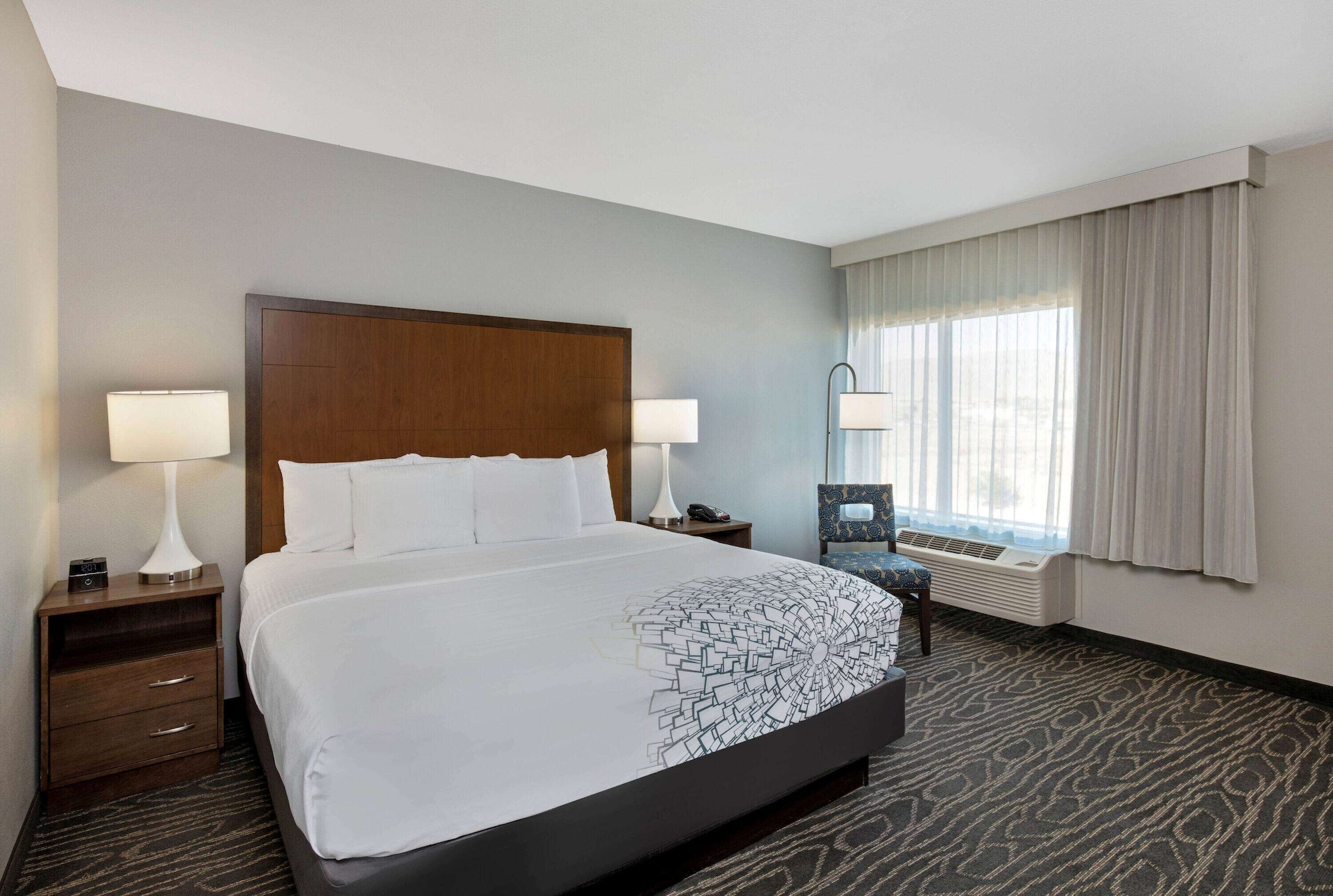 1 BEDROOM, FAMILY SUITE, DELUXE, SUITE, WITH VIEW