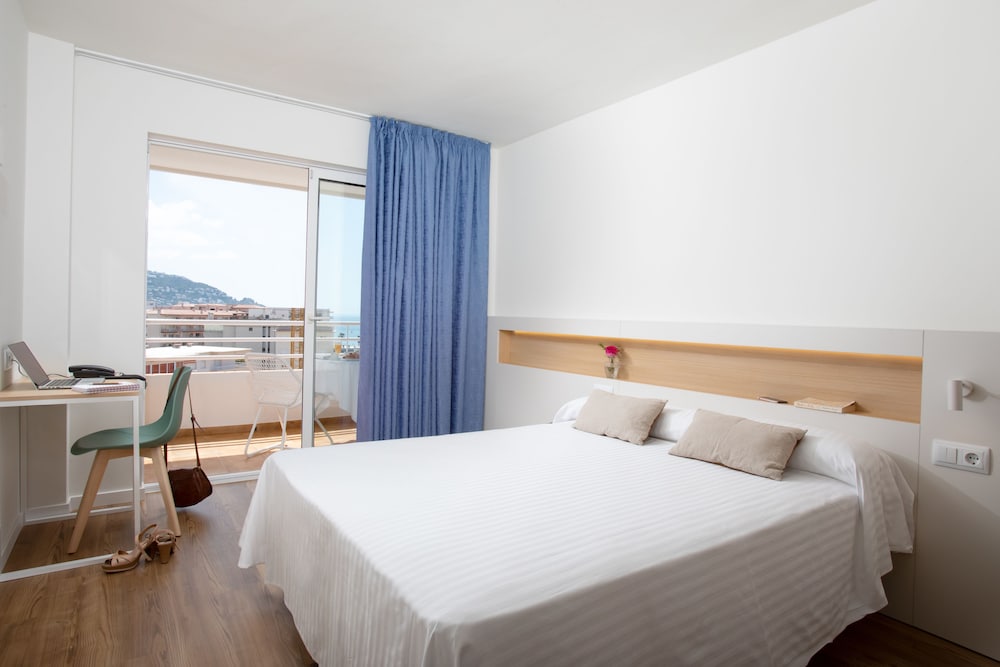 غرفة سوبيريور بسريرين منفصلين، Prestige Sant Marc 8/10