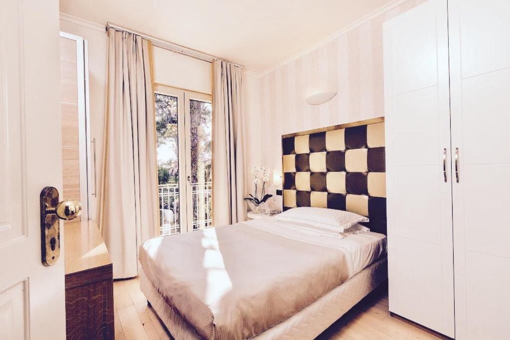 Smart, Double Bed