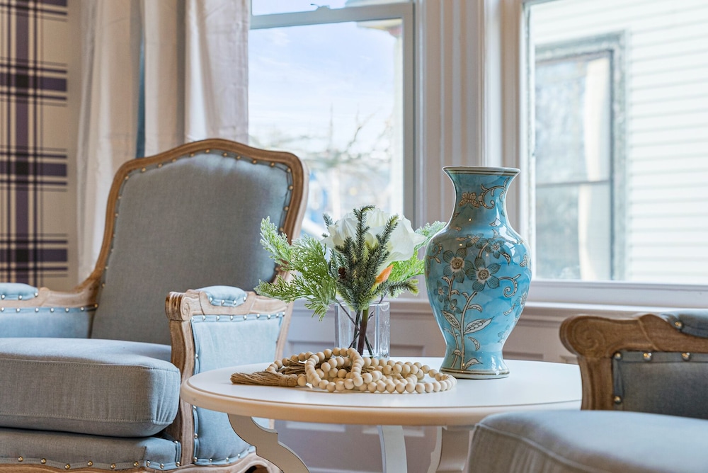 The Washington Boutique Hotel near Cedar Point & Sports Center 27/50
