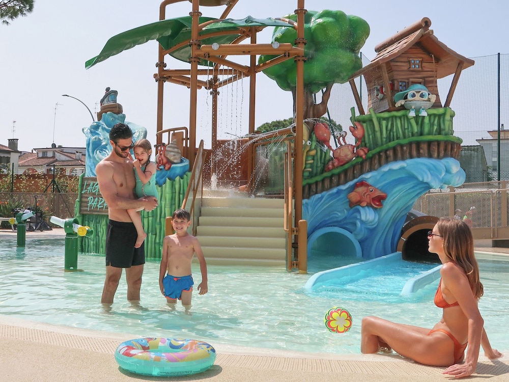 Park Gallanti Holiday Village 38/50