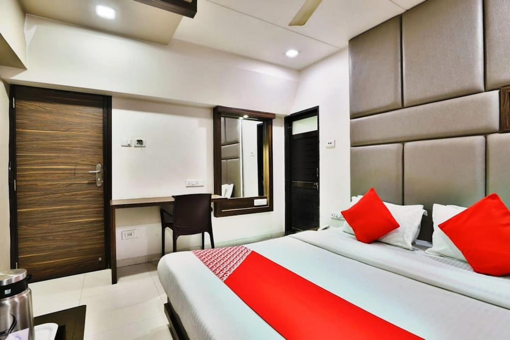 HOTEL AMBER 5/46