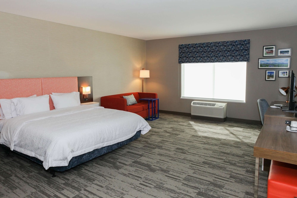 Hampton Inn and Suites Lafayette Medical Center CO 15/57