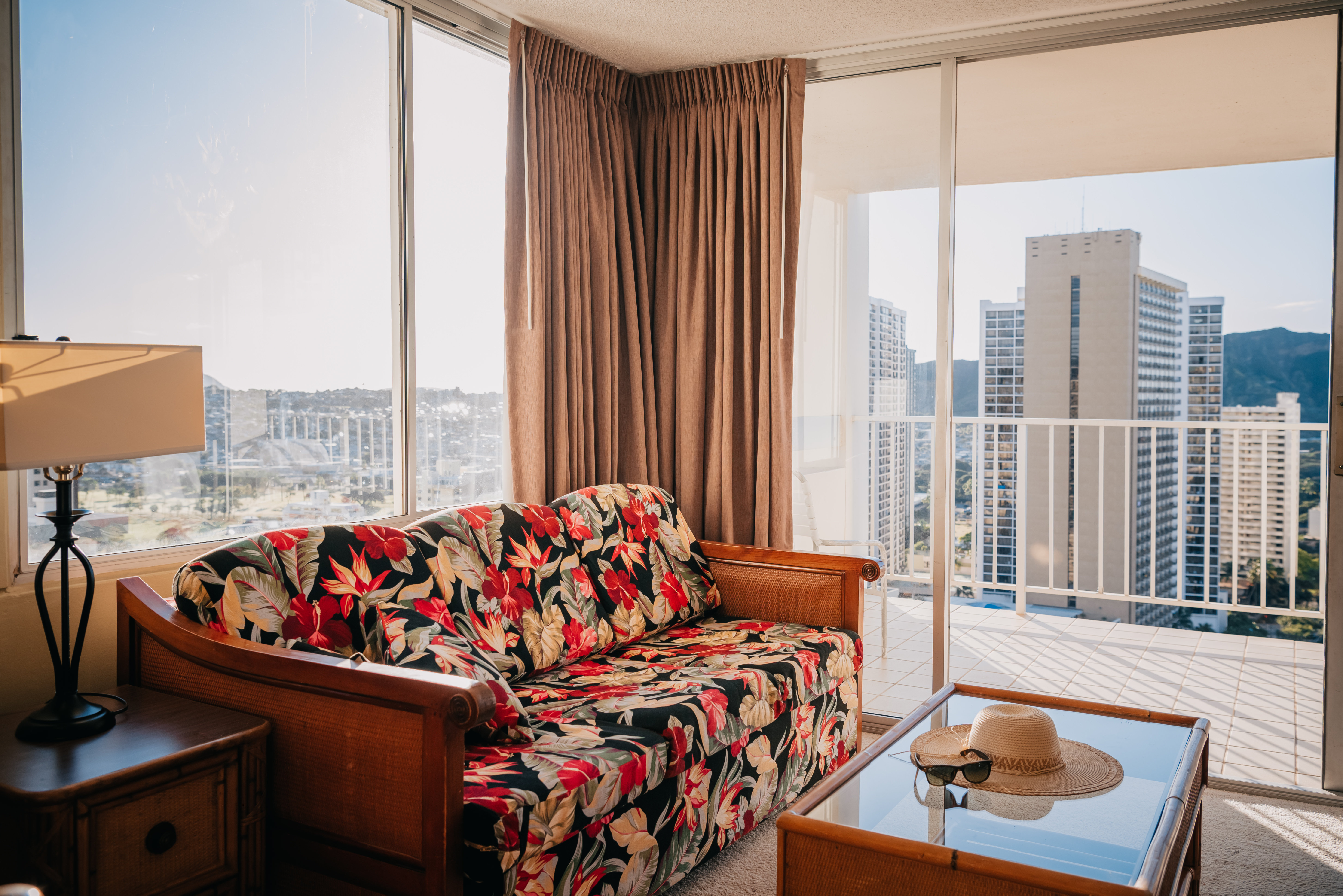 Pacific Monarch Hotel 44/73