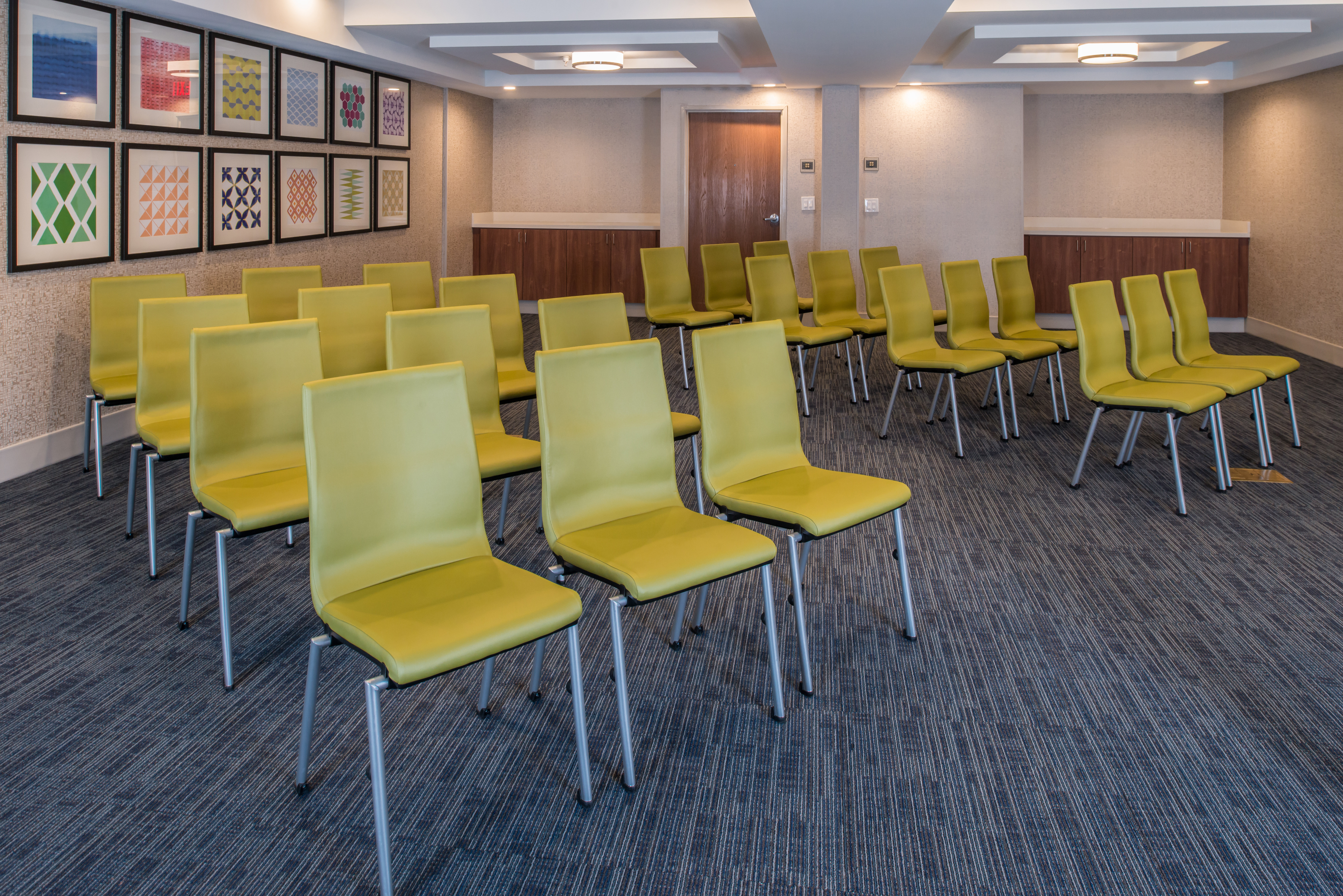 Holiday Inn Express Sierra Vista 67/76