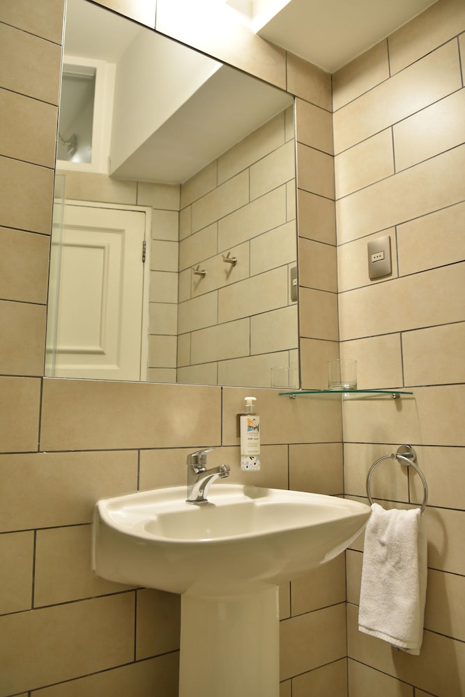 Lastarria Hotel and Aparts 63/64