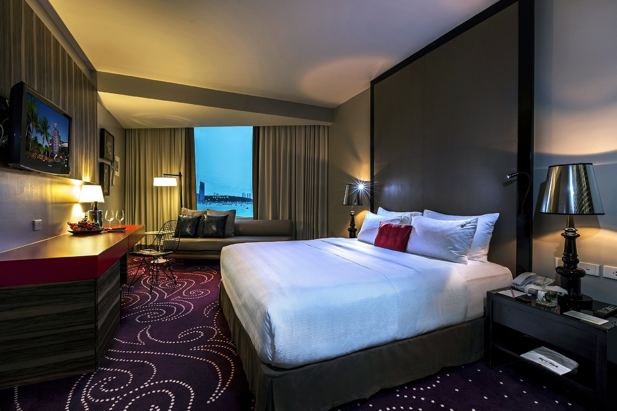 غرفة ديلوكس بسرير كينج بإطلالة على البحر، Hard Rock Hotel Pattaya 5/10