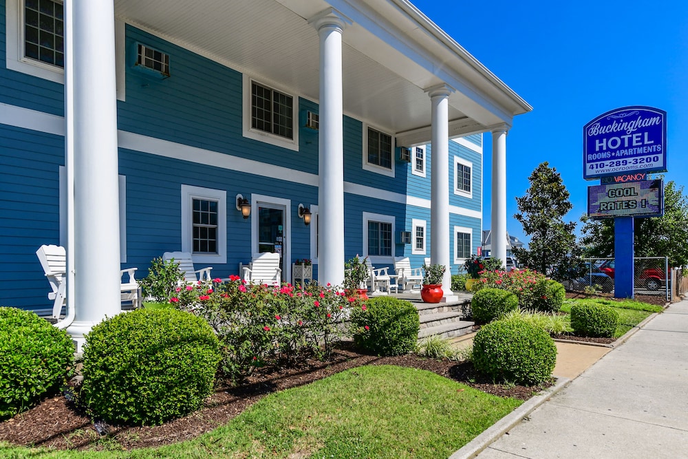 Commander Beach House Hotel 42/50