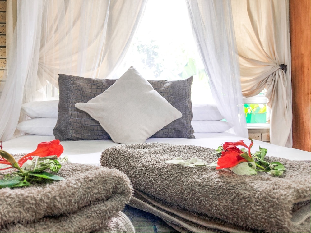 Ingwenya Lodge 30/50