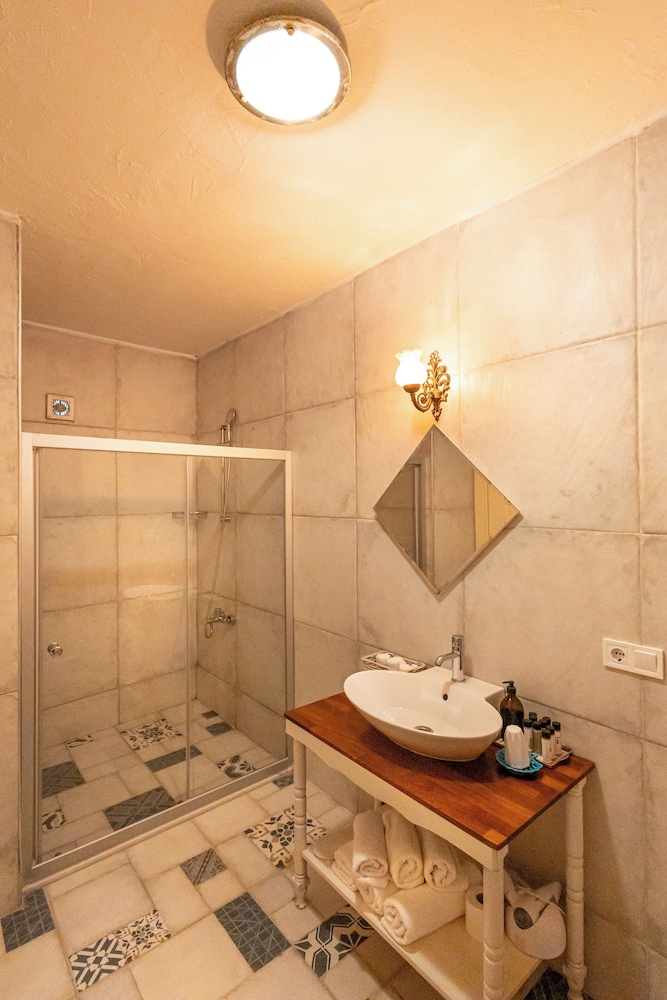 Alacati Eski Ev Hotel 37/38