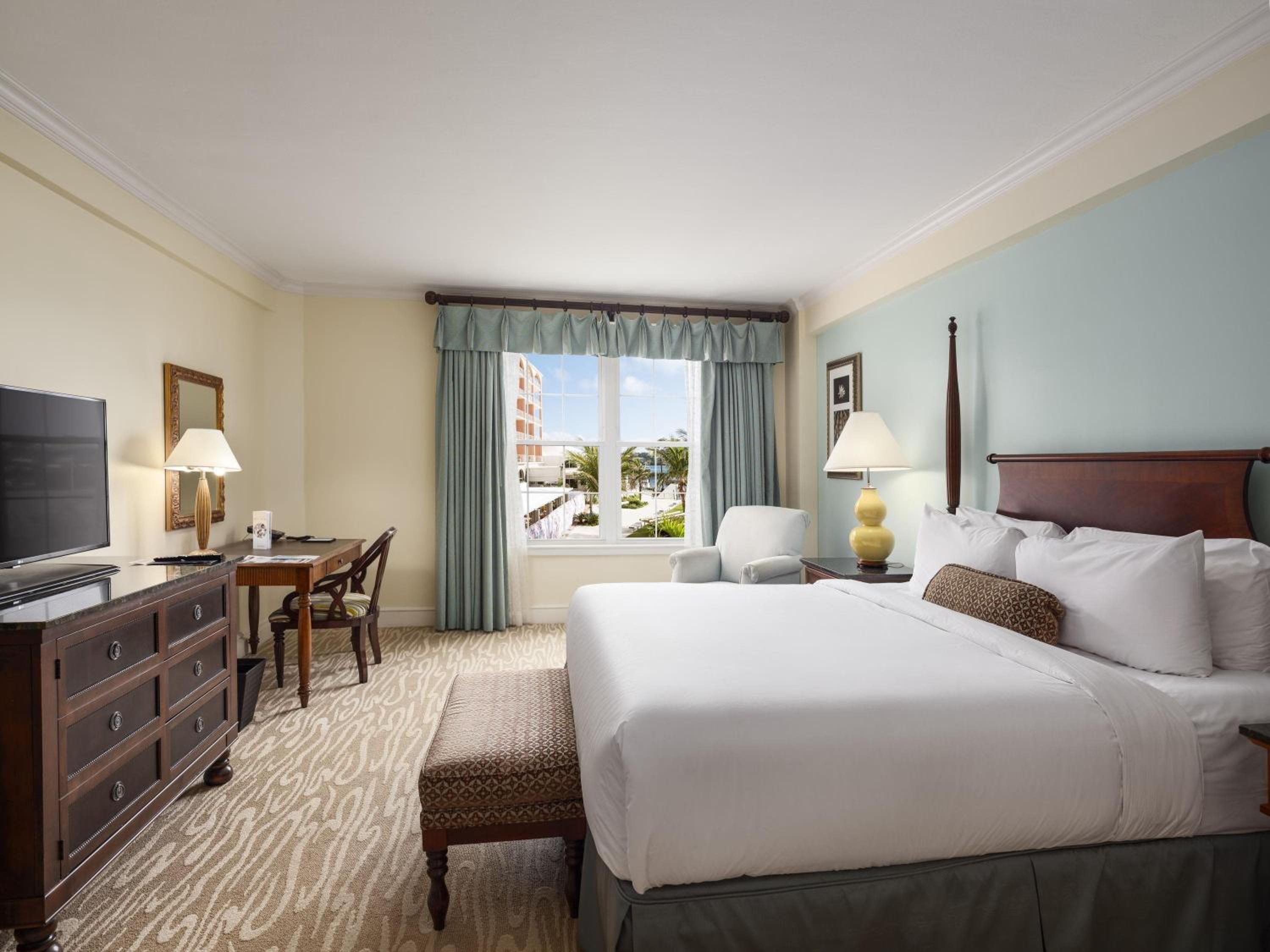 Marina, Suite, 2 Double Beds, Harbour View, Sofa