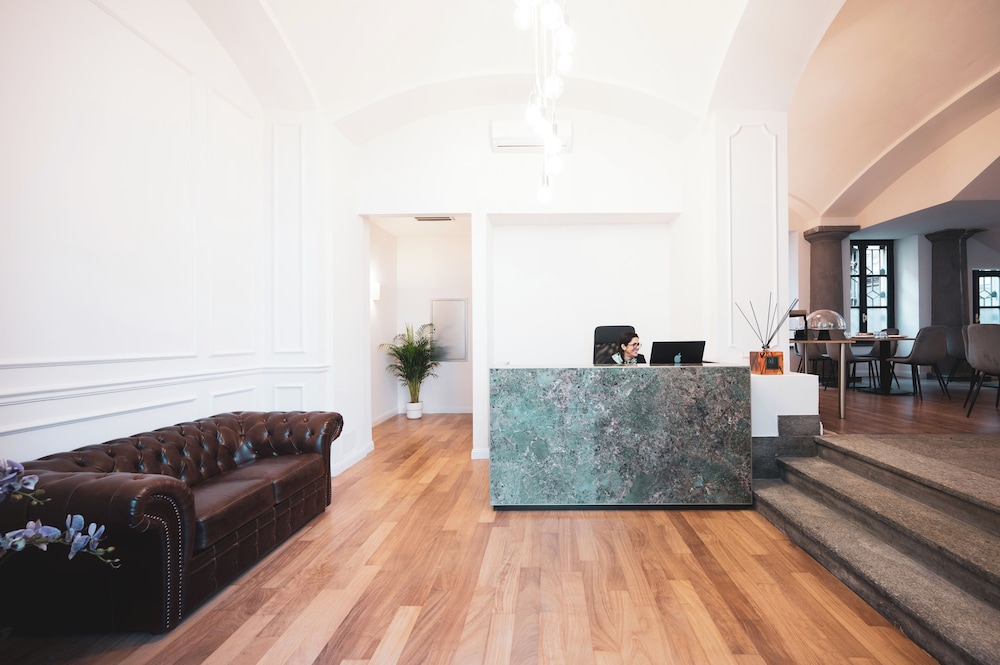 Carlo Felice Boutique Hotel 7/39